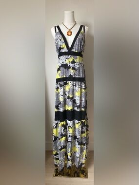 NWT LABEL by Five Twelve Yellow Black Floral Maxi Dress Plunge Neckline Size 6